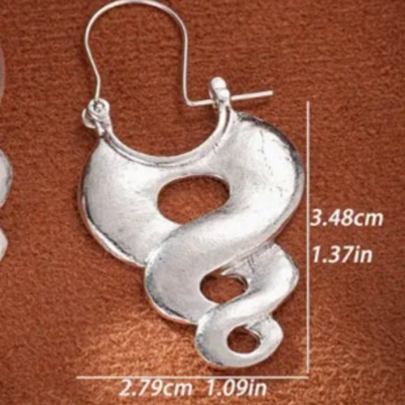 Vintage Boho Style Silver Curl Pattern Dangle Earrings Retro Ethnic Style - Picture 2 of 2